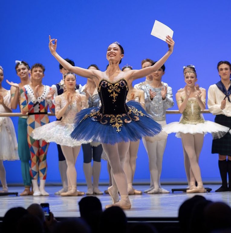 De la estación de subte Piedras a ganar la competencia de danza joven más prestigiosa del mundo (Prix de Lausanne).

Paloma Livellara Vidart, 18 años