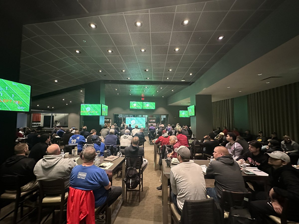 uncledrew_UB16's tweet photo. Great turnout today @BrownsYouthFB  for the 74th Annual Winter Coaches Clinic. @GCFCACLE continues to provide a platform to promote HS football in Greater Cleveland. Presented by @Browns. We are going to need a bigger room next year ! @NFL @NFLFLAG @TroyVincentSr @NFLPAFmrPlayers https://t.co/fPoxb35zUu