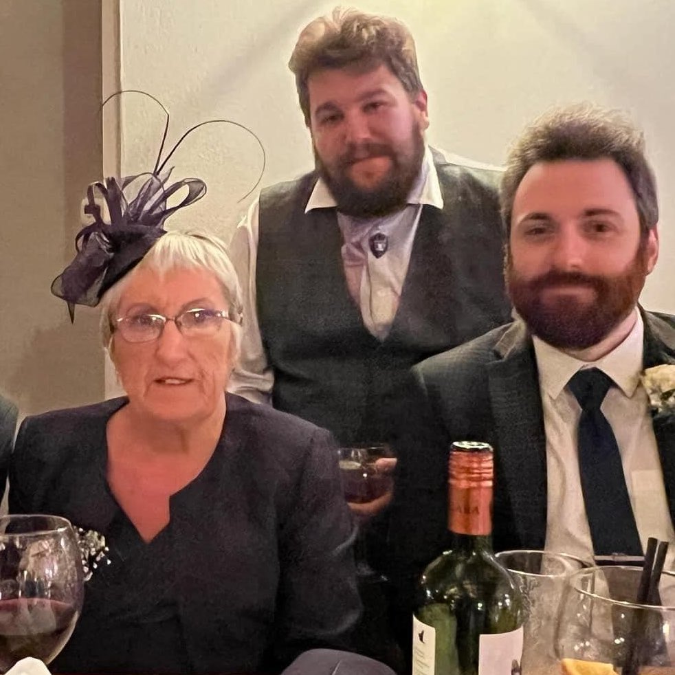 Windows On Windows tweet media