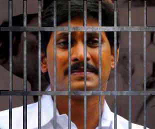 Hariishuu's tweet photo. Jagan mohan reddy ane eeyana 1172 crores bribe thiskunnaru ani aropanalu unnay

Ante akshalara padhakundu vandhala dabbai rendu kotlu lancham thiskunnaru https://t.co/KWNqVk4VYk