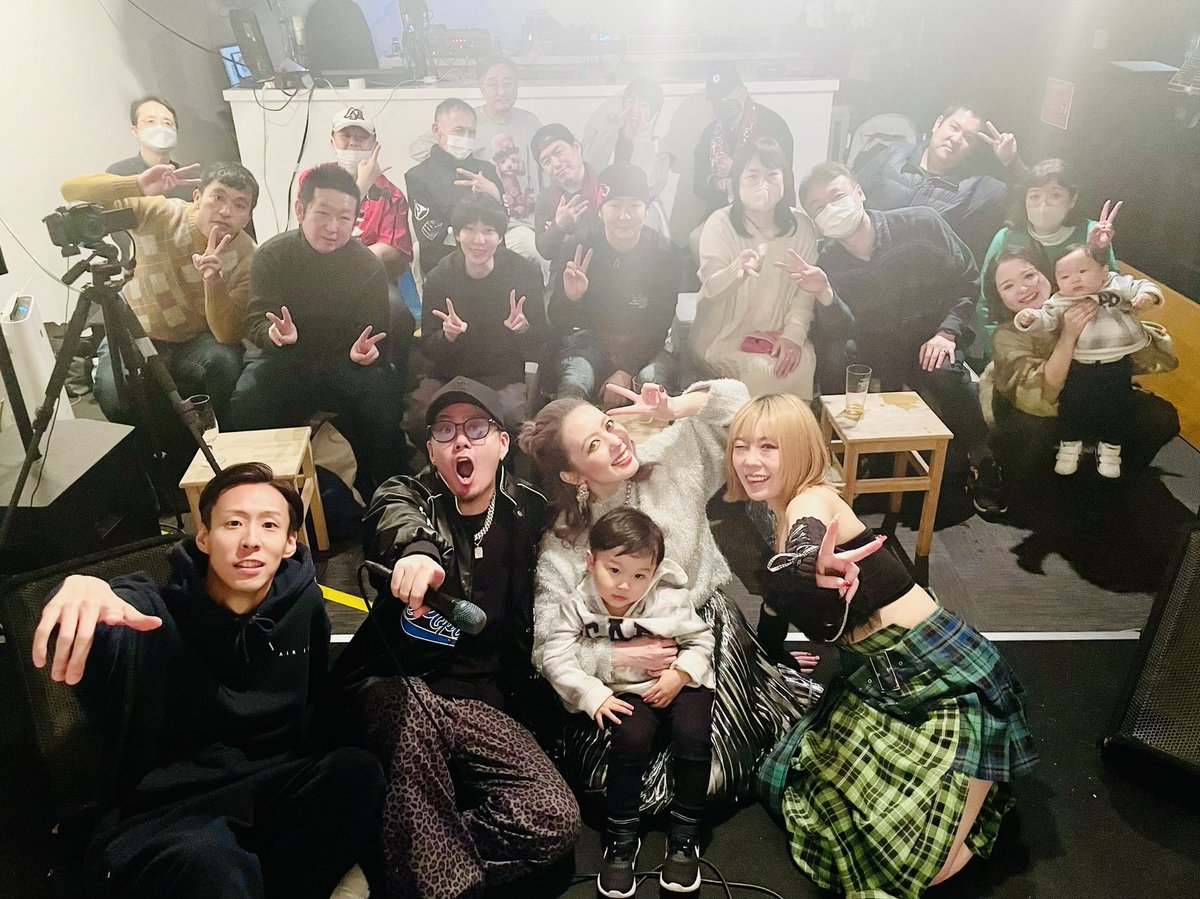 singer_aya's tweet photo. HOMEY vol.2🫶💖
幸せいっぱいすぎる1日だった〜🥲💖
今日という日を一緒に過ごしてくれたみんな、本当にありがとうっ💖💖💖
あいらびゅぅうううう❤️‍🔥

3/16も豪華メンバーでお届けするので
お楽しみにっ❤️‍🔥❤️‍🔥❤️‍🔥❤️‍🔥 https://t.co/XdaktvJ9gg