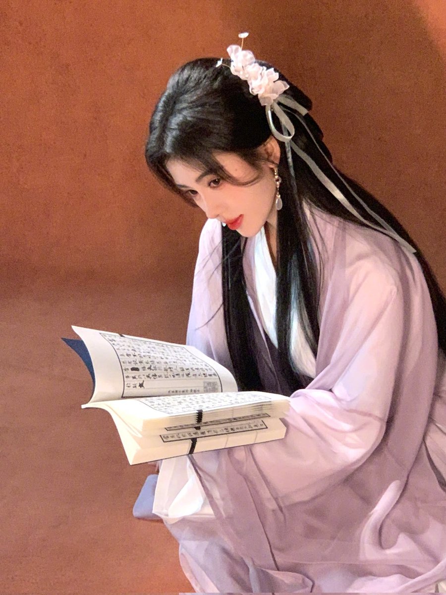 古风仙女鞠妈依旧那么榨精🥵 https://t.co/rS6s2k9HIC