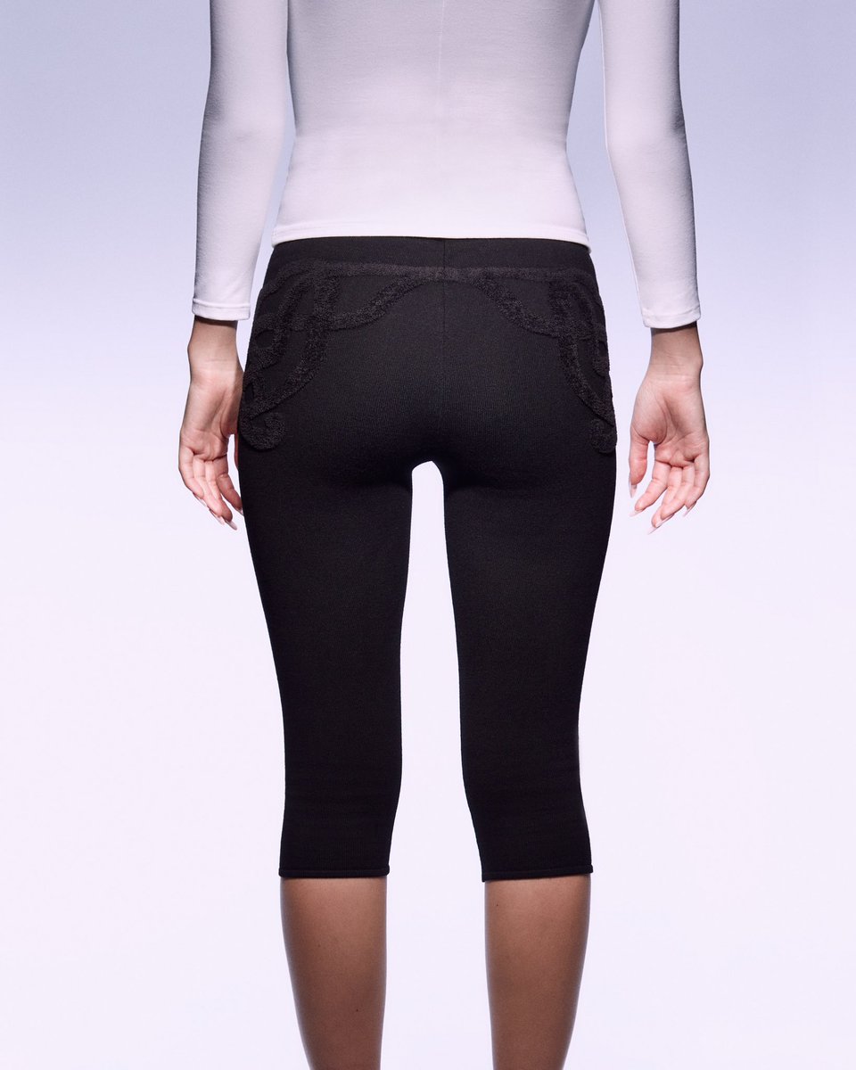 Konoka and Ellen in the Fuzz Capris 𓃗