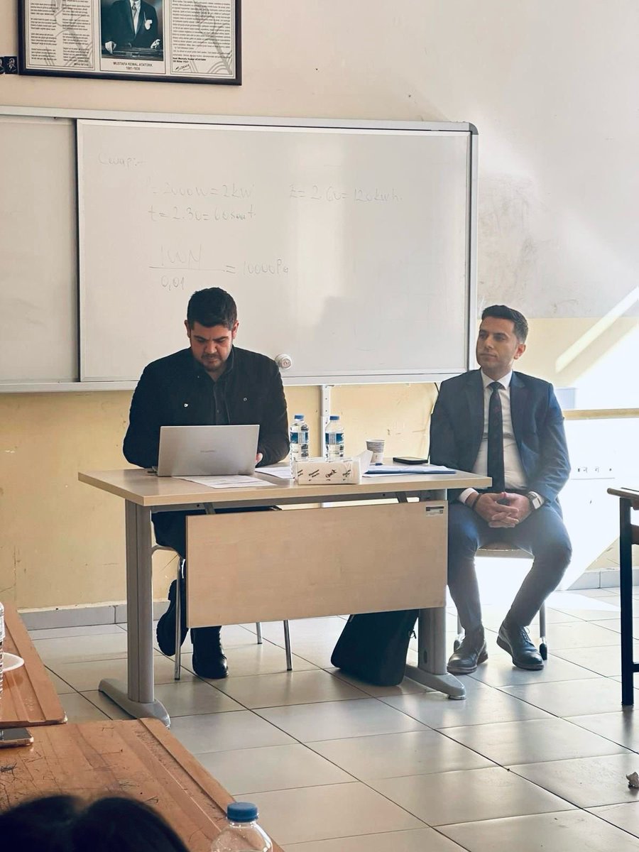 ahmet_sanal's tweet photo. Ortaöğretim Zümreleri Toplantılarını İl Zümre Başkanlarımız öncülüğünde İlçe Başkanlarımızın katılımıyla İskenderun MTAL, Belen AİHL ve Belen İHO’da gerçekleştirdik. Akabinde İl Zümre Başkanlarıyla Rauf Bey Gemisinde hizmet veren Osman Ötken Anadolu Lisesinde buluştuk. @hataymem https://t.co/sAfLa5jq2E