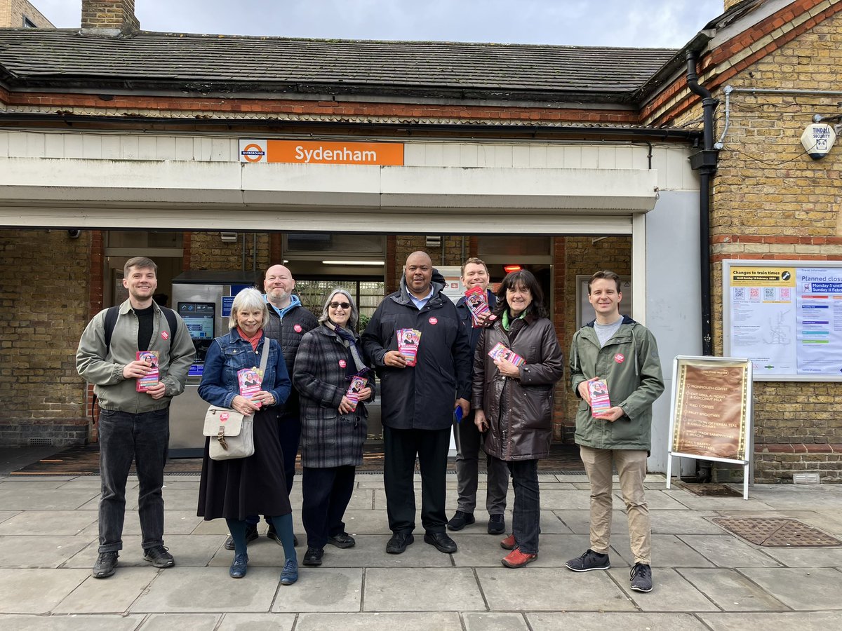 On the #Sydenham #labourdoorstep today - following up on concerns raised regarding caretaking - financial pressures for leaseholders - @lewishamlabour is facing years of Tory austerity - support @Brenda_Dacres on 7 March