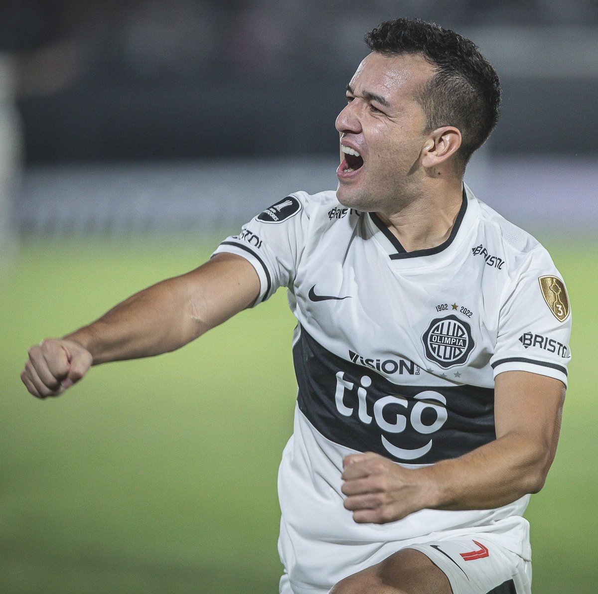 SrFutbolPy's tweet photo. "Para más adelante, mi sueño es tener la posibilidad de volver a Olimpia. Si se da, quiero regresar".

🗣 Néstor Camacho en @FALG1080AM. https://t.co/Uq09lxIxjx