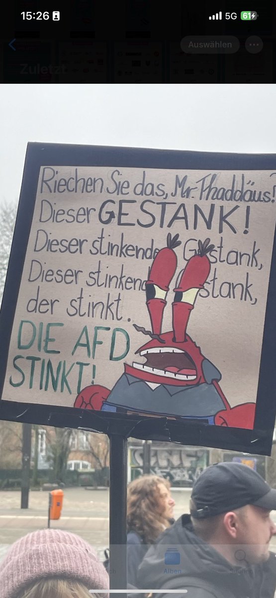 HRONazifrei's tweet photo. Über 5.000 Menschen haben heute an der Demo „ˋNie wieder´ ist jetzt!“ in Rostock teilgenommen und damit die Vielfalt der Hanse- und Universitätsstadt Rostock deutlich zum Ausdruck gebracht! Vielen herzlichen Dank, #Rostock #noafd #zusammenhalten #niewiederistjetzt https://t.co/bbKcHjeqjz