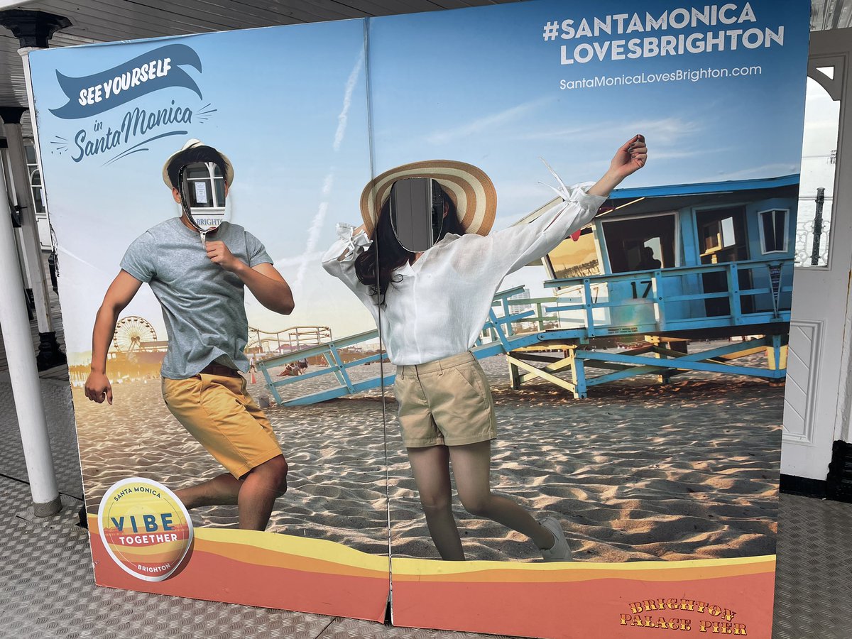 mingchu_wang's tweet photo. First day of the Year of Dragon at UK’s Santa Monica - Brighton😆 https://t.co/4lqQu2ocue
