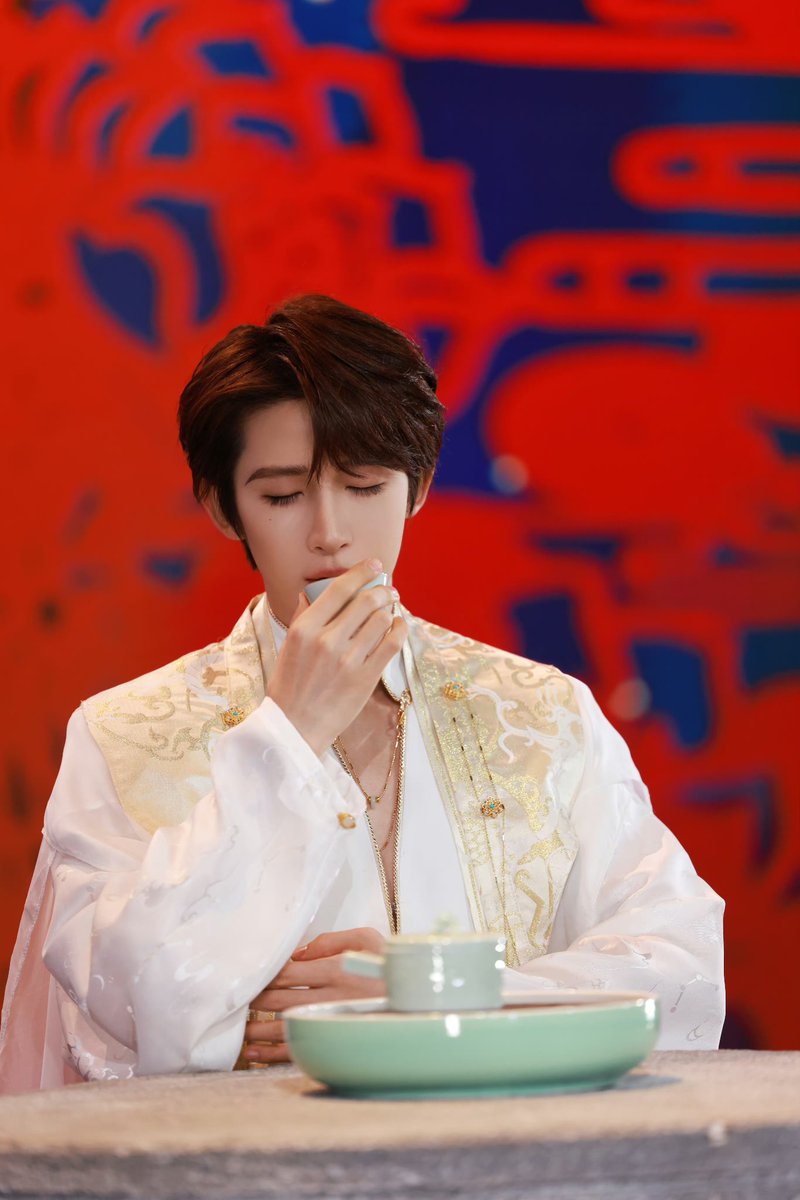 Liuyu_Fanclub's tweet photo. 240210 LIU YU STUDIO Weibo Update
Vigorous and lively.
#Liuyu #刘宇 #劉宇
#リュウユ #리우위 #หลิวอวี่ #LưuVũ
#广东卫视 #GDTV #SpringFestivalGala
#广东卫视龙年湾区春晚 https://t.co/k3viobVc32