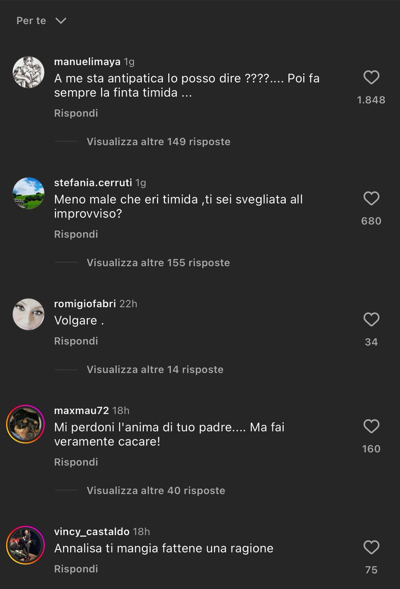 trytodomybest69's tweet photo. Commenti sotto video di @angelinamango_ 

Che problemi avete? #AngelinaMango #FestivaldiSanremo2024 https://t.co/U85Tj0kdOG