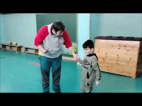 SPECIAL OLIMPICS:  Tras la carrera de la paz a favor de la asociación Special Olimpics, dos miembros de su asociación vinieron al colegio a hacer diferentes actividades con el alumnado del cole. Lo pasamos genial. Muchas gracias por venir. dlvr.it/T2ZBMs