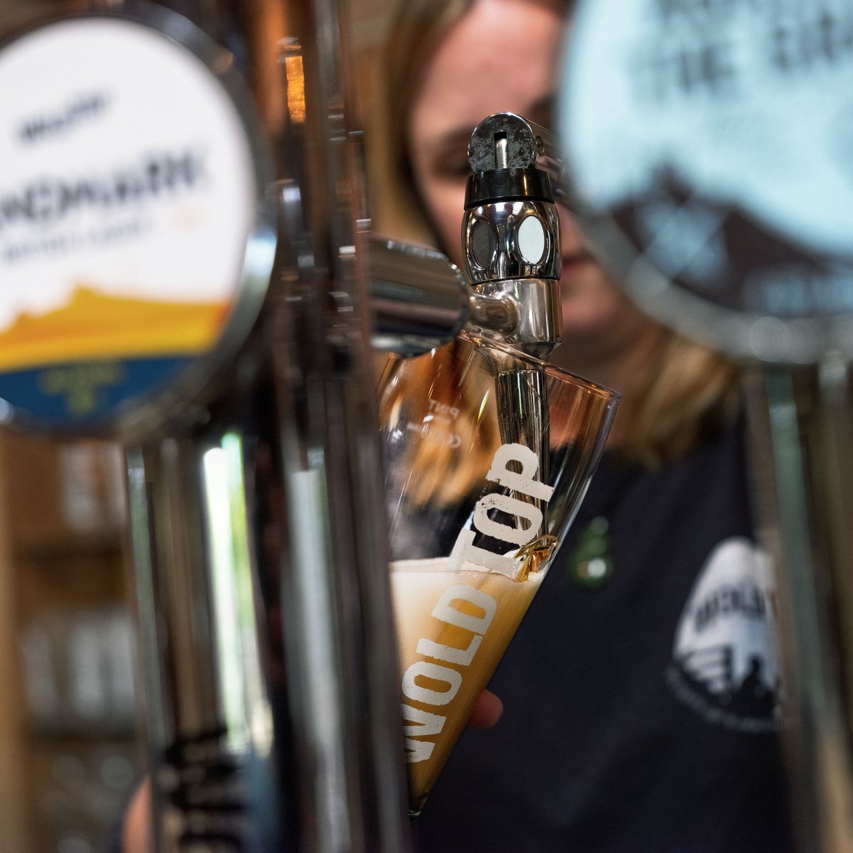 Whether you’re watching the Six Nations or just hanging out this weekend, we’d love to know what you’re pouring? A strong, full flavoured Scarborough Fair? A delicious, rich and smooth Marmalade Porter? A light and refreshing Landmark Lager? We’ve a beer for all occasions!