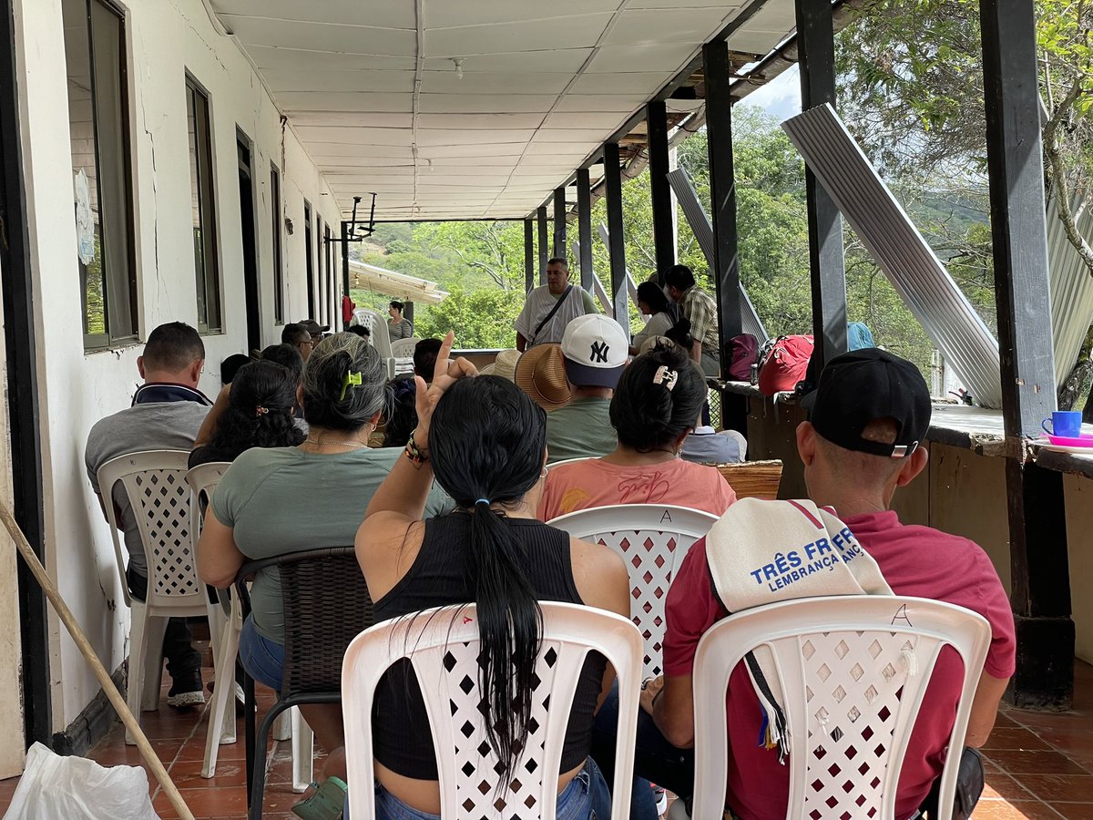 campoenjuntanza's tweet photo. #AEstaHora || Damos inicio a nuestra primera Asamblea de Delegadxs del año 2024 en el municipio de tocaima, con la participación de representantes de organizaciones de diversas regiones del país. 🌾✊🏽 https://t.co/44KigakaND