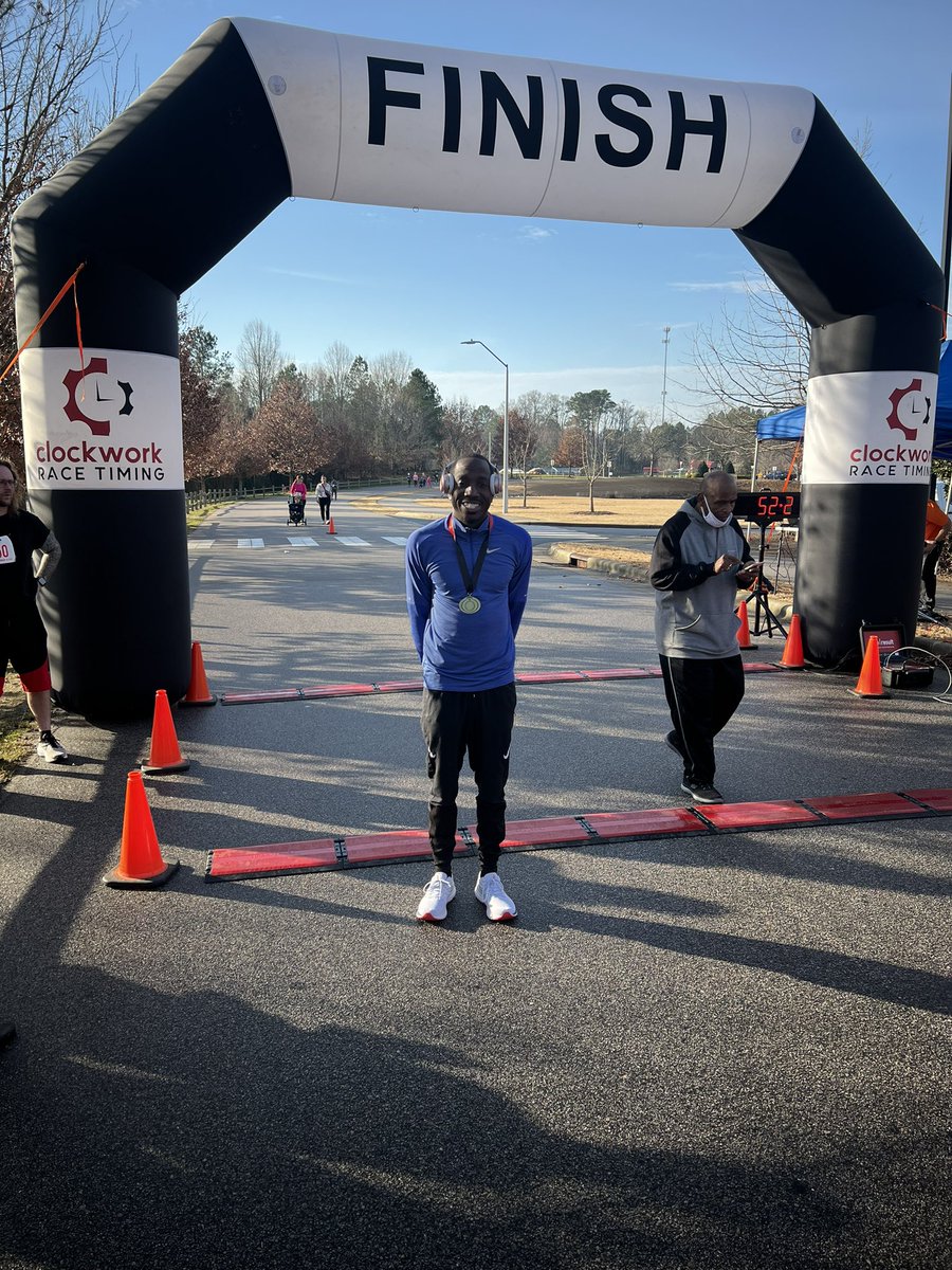 D Almanzar tweet media