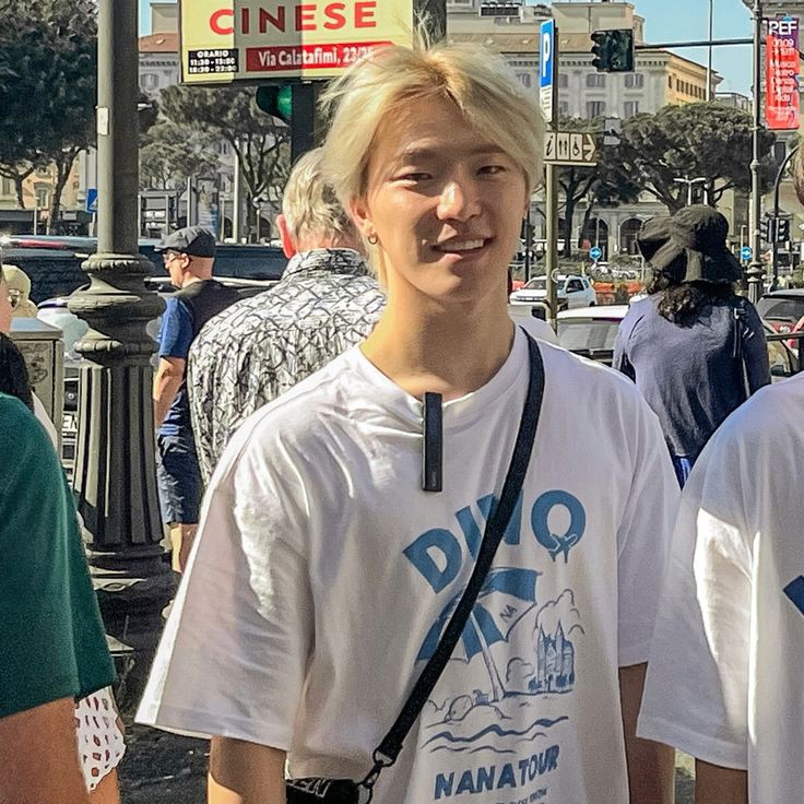 ariasibriro's tweet photo. happy #DINO dayy💗💗

#잠시만_Wait_디노_생일이래 #WAIT_itsDINO_day https://t.co/YbiFmNkXNo