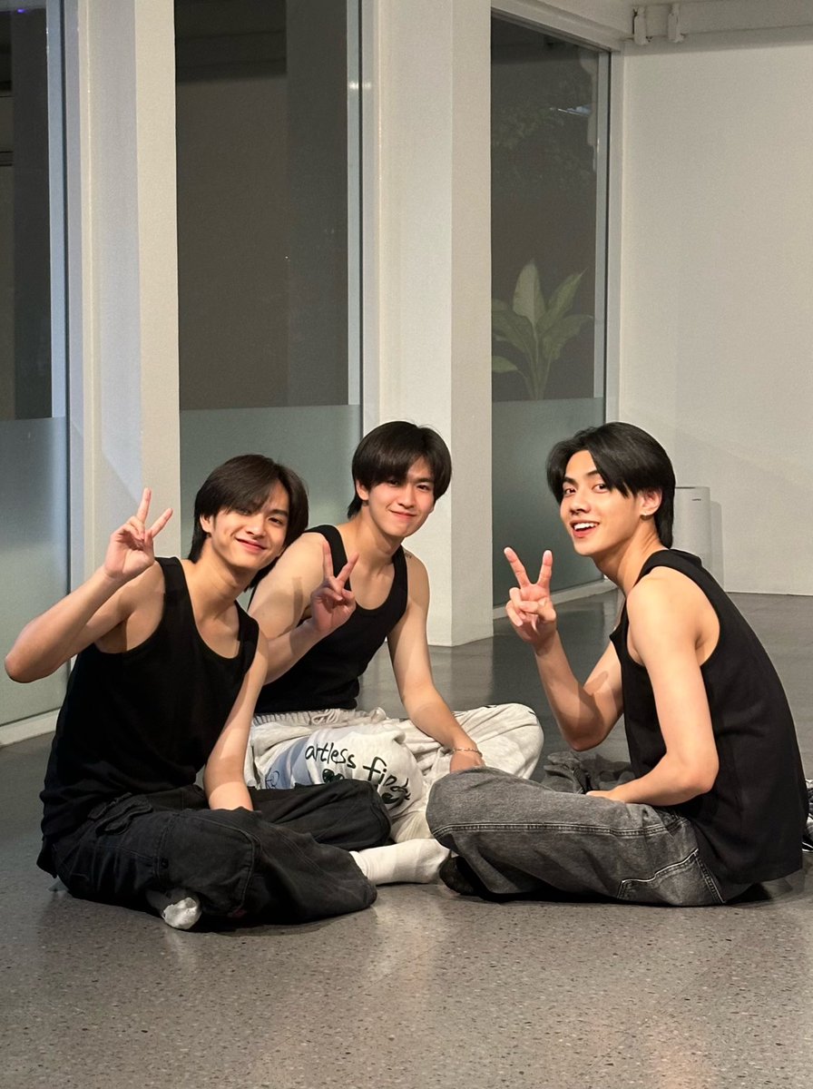 PEEMWASU tweet media