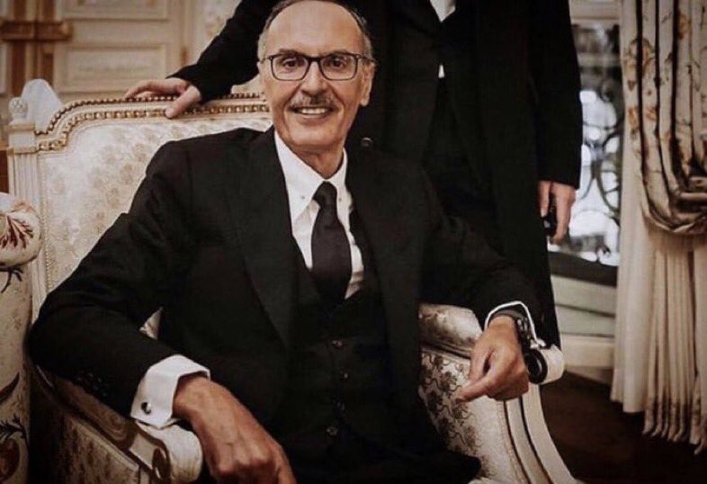 9ieeu's tweet photo. يقول البدر :
لا سولفوا بالشعر قولي لهم 
انا قصايد البدر كلها فيني❤️. https://t.co/5WZGqXNWuQ