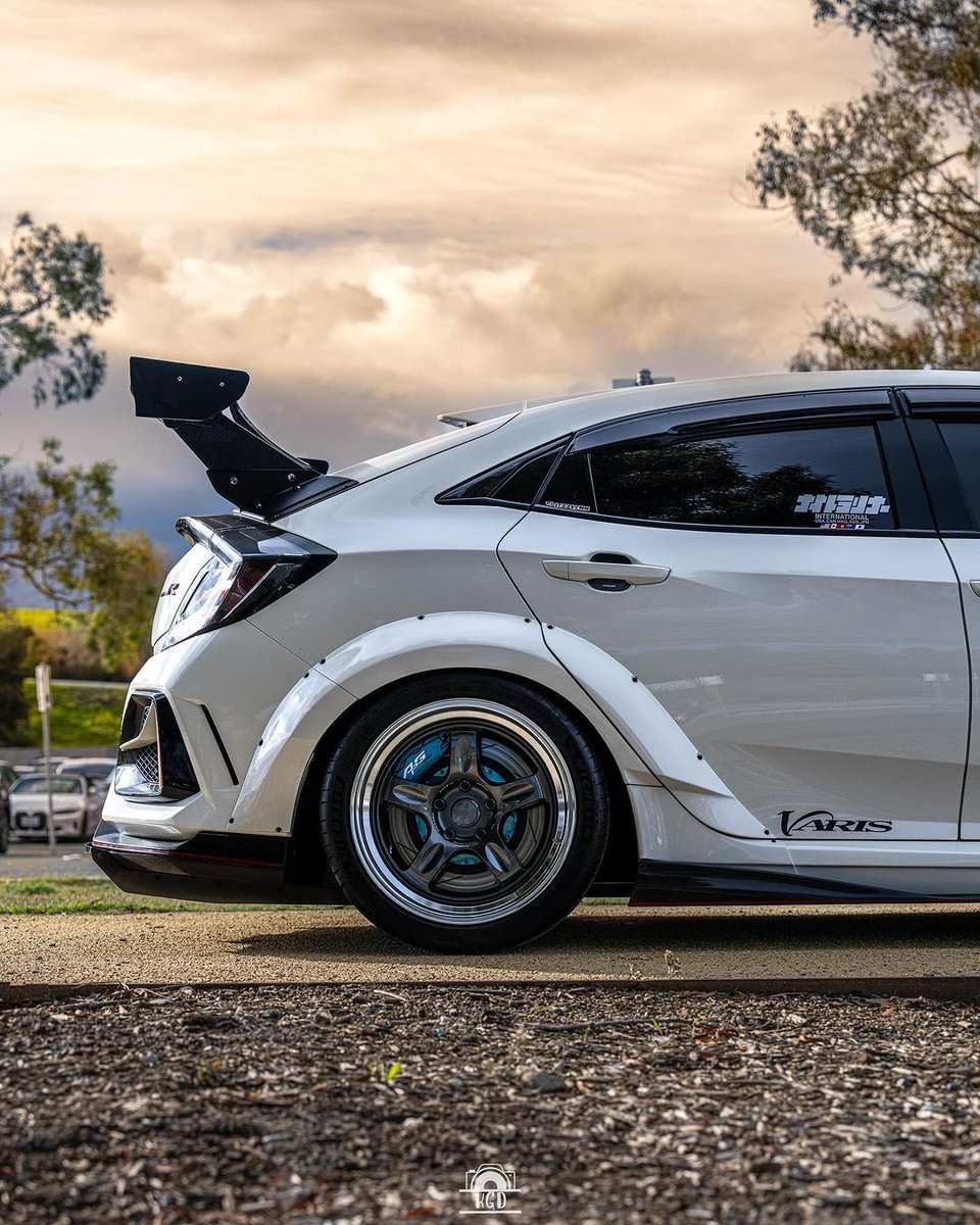 ApgBrake's tweet photo. Honda Civic FK8 Type R x APG Stopping Powerπ
#apgperformance #apgperformancebrake #apg #lifestyle #anodized #Paint #bigbrakekit #forged #lightweight #stoppingpower #race #track #Brakes #JDM #USDM #CNC #performance #PerformanceBrakes #apgbrakesystem #honda #civic #TypeR #FK8 https://t.co/A2uf8SkYAz