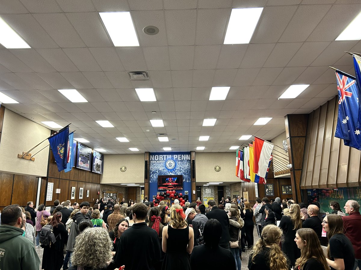 Bravo! Broadway Cares was a phenomenal evening of talent and fundraising. So great to have our three middle schools join our HS students on stage. #BroadwayCares <a href="/NPSD/">North Penn School District</a>