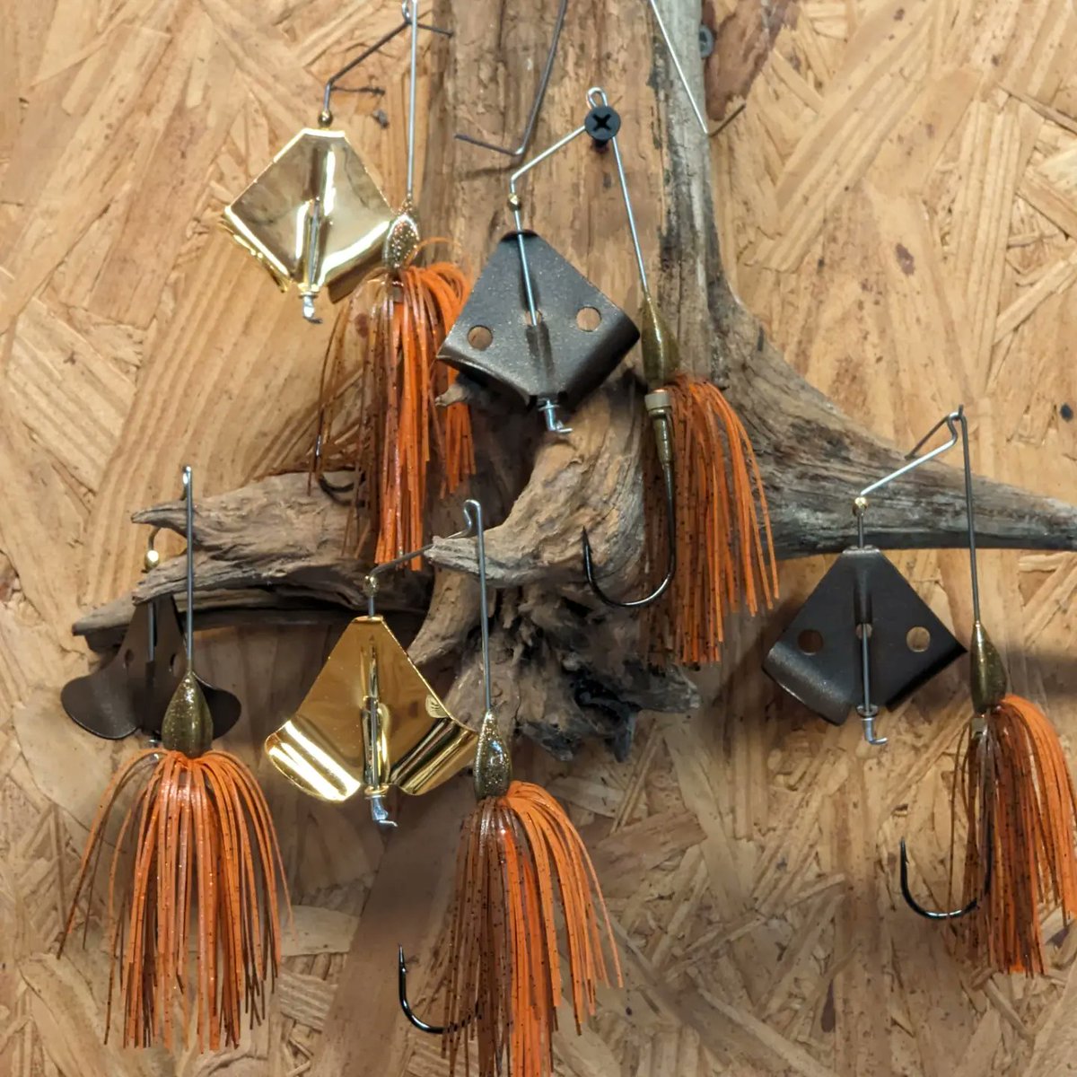Phantom Buzz Baits Clacking , Squealing, Squeaky, Buzzing,and fish catching