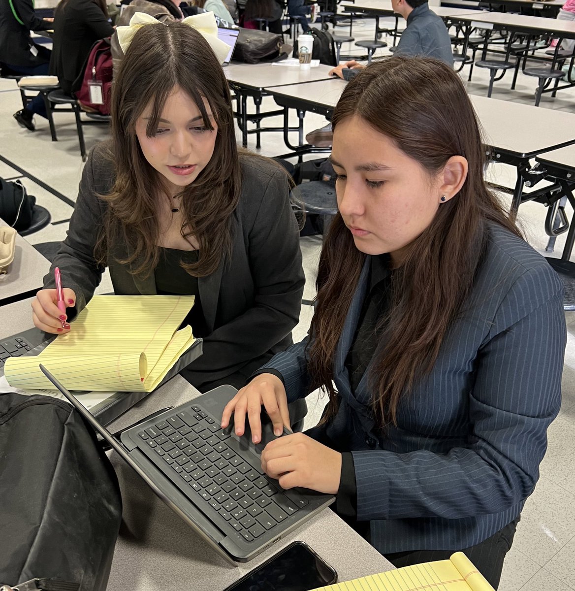 HanksDebate's tweet photo. “It ought be illegal to wake up this early” as stated by a Hanks debater👩⚖️👨🏽⚖️ These Knights have shown up at 7AM to argue their points in UIL CX DEBATE Districts‼️ Can these debaters survive these long rounds of debate⁉️ Stay tuned… #UILCX #UILdistricts #HanksKnights #CXdebate https://t.co/ZgbsWuAgtJ