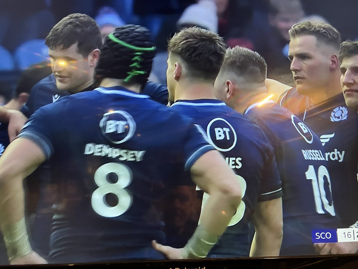 That was a Scottish try. What is the ref doing? We were robbed. #scottishrugby #SixNations2024