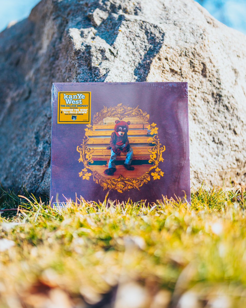 BradRamanah's tweet image. 20 years ago, music was changed forever 
.
.
.
.
#kanyewest #kanye #collegedropout #thecollegedropout #20years #20yearsold #ye #college #dropout #20yearanniversary #allfallsdown #jesuswalks #throughthewire