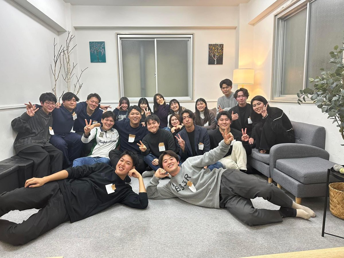 jinzero1016's tweet photo. 24卒の交流会に参加してきました！
普段はあまり関われない関西の方ともお話ができ、とても楽しかったです！
こういった会はどんどん参加していきたいと思うので、ぜひお声がけ頂きたいです！ https://t.co/IsgO6D5E6R