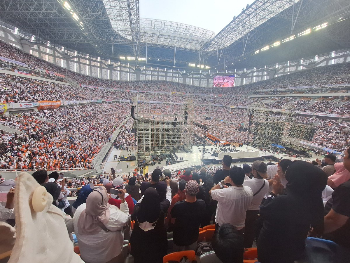 Langs0403's tweet photo. Gw real dateng ya,itu status di ig gw pribadi ini gimana ceritanya udah panas²an ada yang dibayar? https://t.co/CNEMS6gcu2