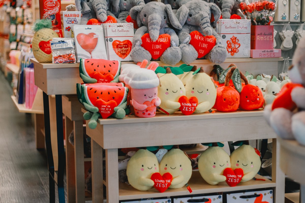 bonaccordcentre's tweet photo. Everyone has a LOVE ❤️❤️❤️

Gift yours with some assorted gifts from Clinton's https://t.co/rIbXarftXT
