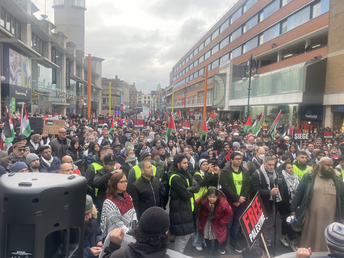Pleased to be speaking at a huge demo for Palestine in Leicester. Thousands here. Organisers say it’s one of the two biggest they have put on. A movement that keeps coming. All to London next Saturday. #WeWillNotBeSilenced