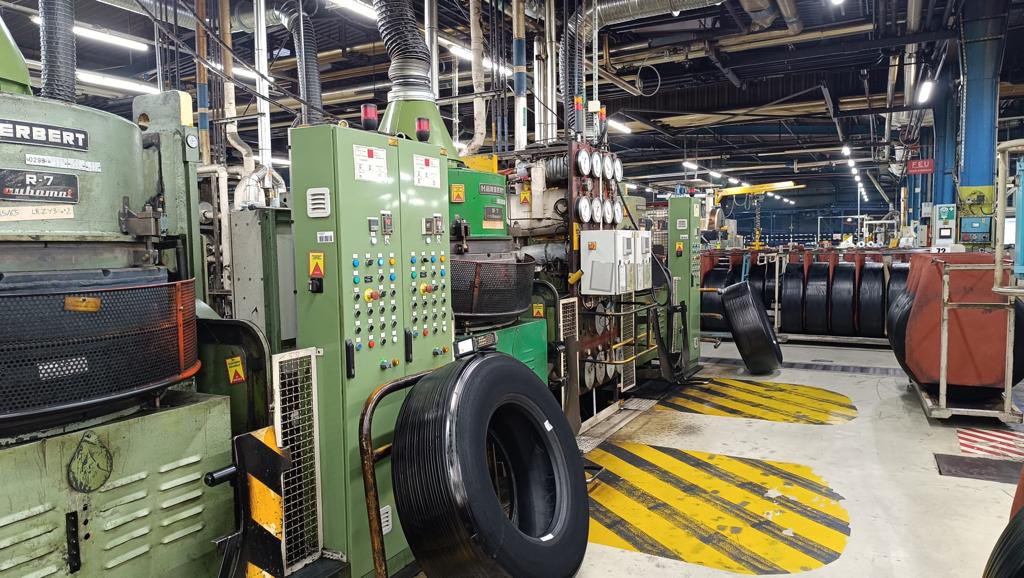 ✅<a href="/FTravail_BFC/">France Travail Bourgogne-Franche-Comté</a> c’est avant tout du concret et des solutions de proximité pour favoriser l’emploi. Avec <a href="/Prefet89/">Préfet de l'Yonne 🇨🇵🇪🇺</a> <a href="/ThibautGuilluy/">Thibaut Guilluy</a> et <a href="/SwietonM/">swieton michel</a> visite de l’entreprise pneu Laurent à #avallon. L’industrie recrute! 👷🏾‍♀️👩‍🏭🧑‍🔧Parlez en à votre conseiller!🤝📞