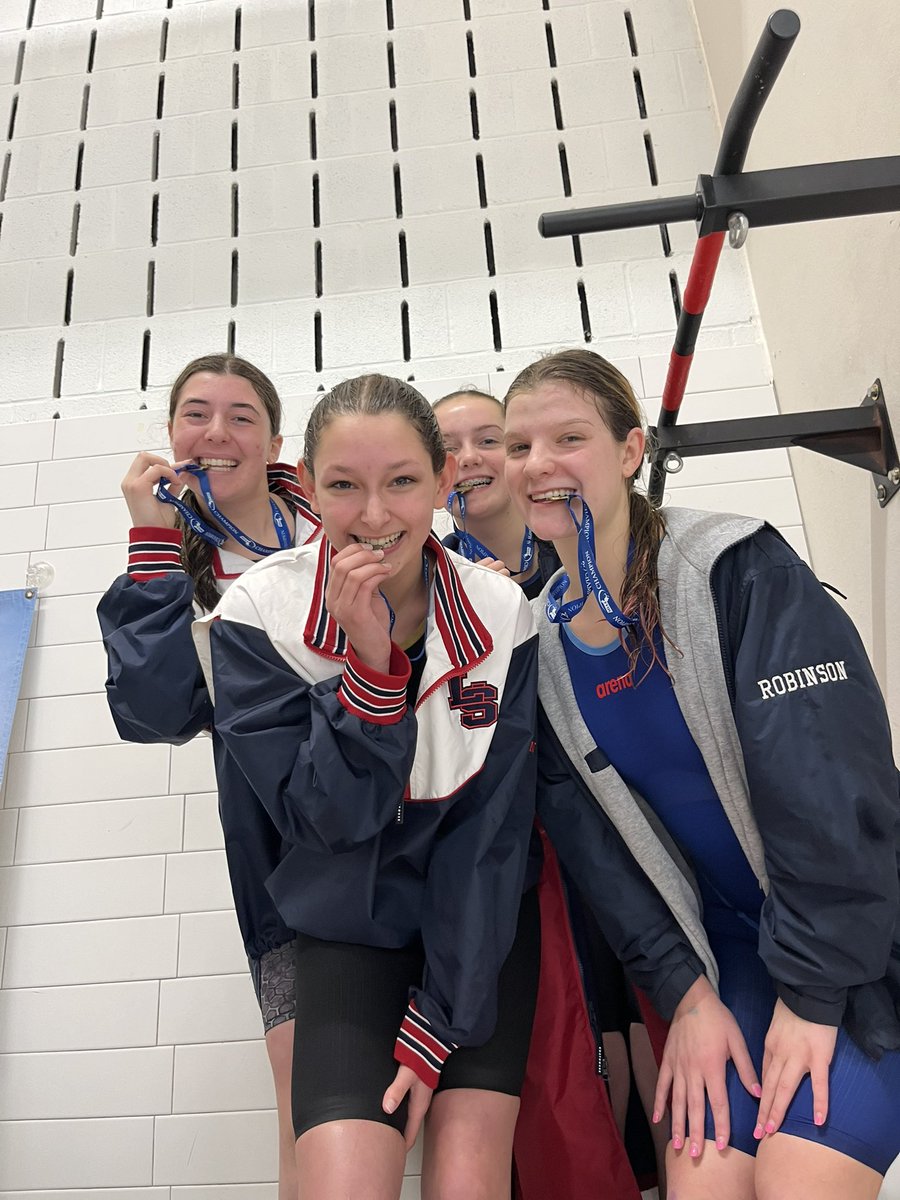 LS_Swim_Dive's tweet photo. #northsectionals Medley Relay champs! … your @Warriors978
Lorelei, Lydia, Bella and Maya
edge out cross town rival CC by .07.  @LSBoosters #LetsGo https://t.co/TiX9AmaMGv