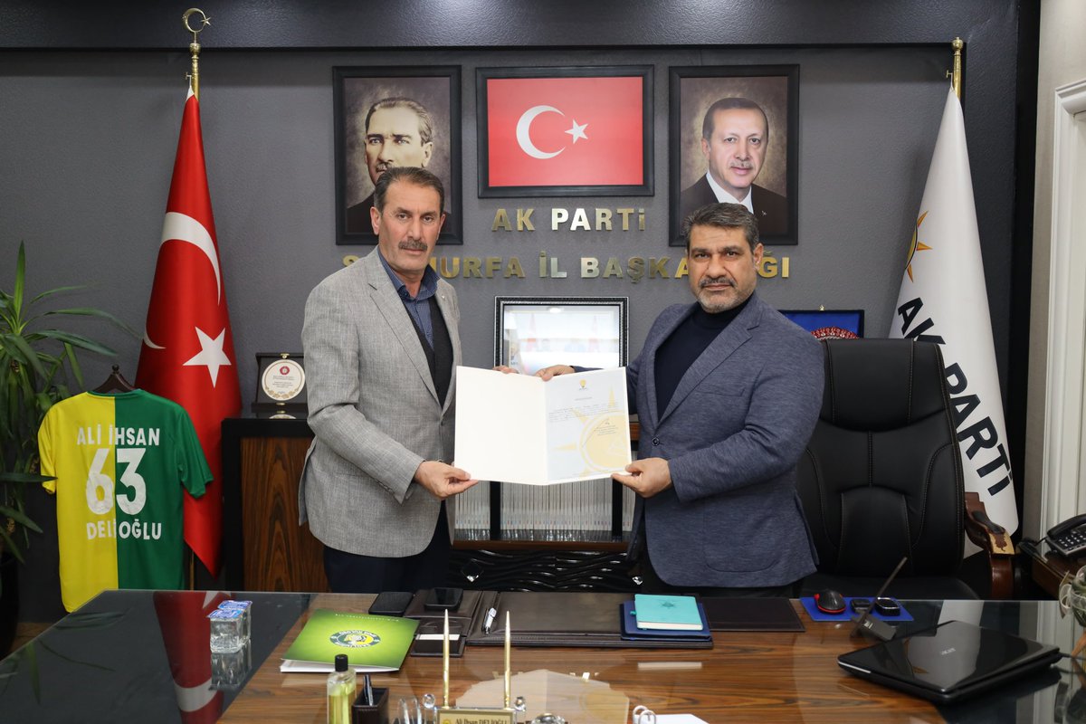 aslanalibayik's tweet photo. AK Parti Hilvan İlçe Başkanlığımıza vekâleten Kemal Beyret atanmıştır. kendisini tebrik ediyor, çıktığı kutlu dava yolunda muvaffakiyetler diliyorum. 

@Akparti
@akpartiurfa
@erkankandemir
@bybekirbozdag 
@adelioglu63 
@Mkemalbeyret https://t.co/eh6aYA6WZS