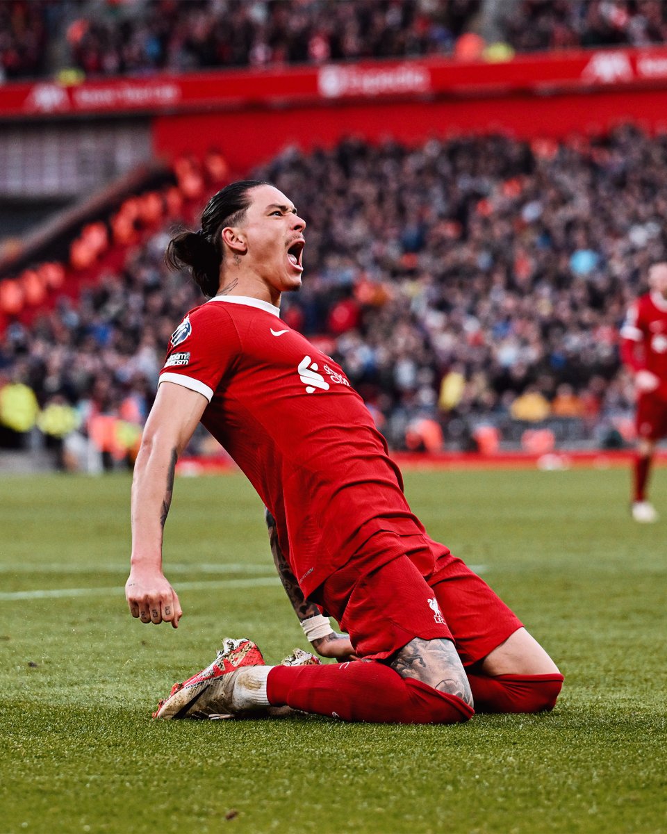 Nunez! Nunez! Nunez!