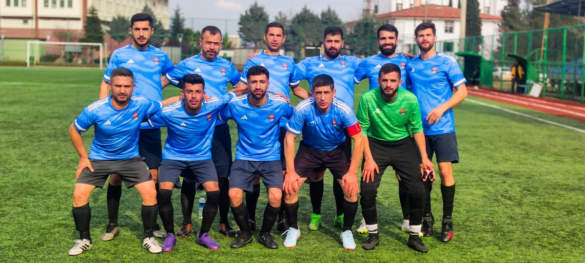 celikhanspor's tweet photo. 🔥🔥🔥🔥
Deplasmandan galibiyetle dönüyoruz💪💪💪
Yamanspor 2
ÇELİKHANSPOR 3
Tebrikler Takım👏👏👏
Goller..
Halil Sevgi ⚽
Sedat Ünsal ⚽
Musa Büyüktaş ⚽
#Çelikhan
#Çelihanspor
#Zerban
#önenyapıi̇nşaat https://t.co/PDX6UsPtKx