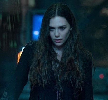 chaoticwxtch's tweet photo. happy birthday to every version of wanda maximoff ❤️‍🔥 https://t.co/RREGPhMIbP