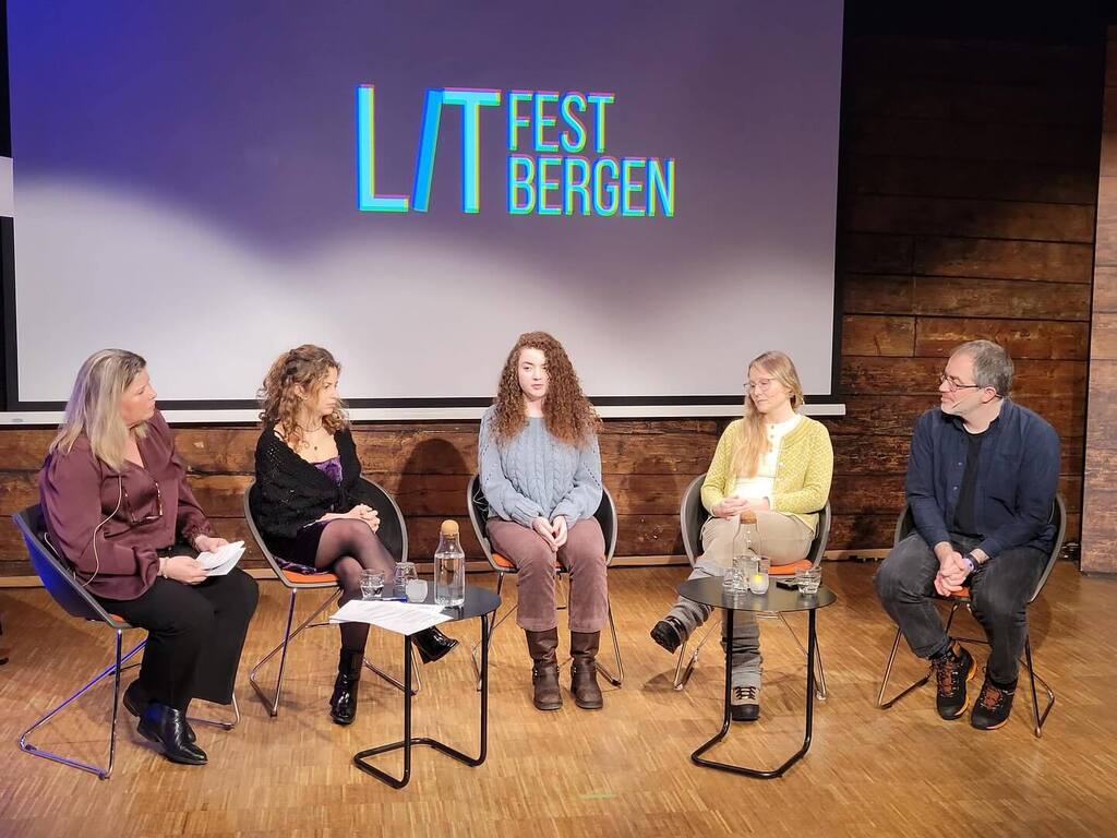 Was an honour to discuss climate, the environment and youth engagement with the authors and winners of this years young essay and poetry competition at #litfestbergen #dissolution instagr.am/p/C3LJbg8NbuC/