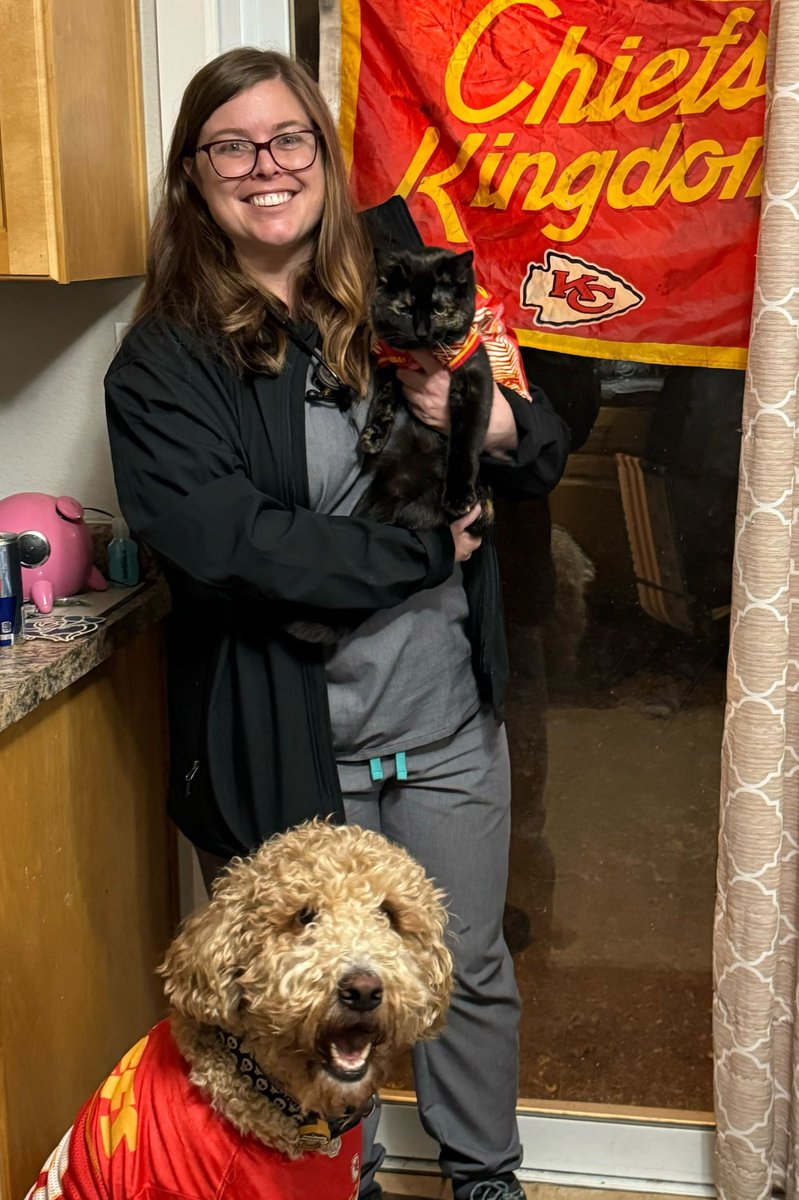 Dr. Rankin and her pets Asta &amp; Cuprum are ready for SuperBowl Sunday! 🏈