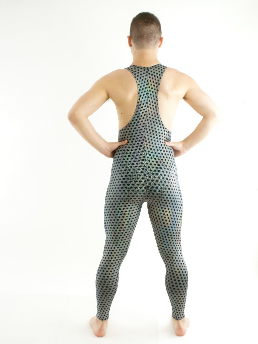 cut2medesigns's tweet image. Shield Muscle Singlet now in 2 new colors @cut2medesigns 
cut2medesigns.com 
#Shield #cut2medesigns #limitedprint