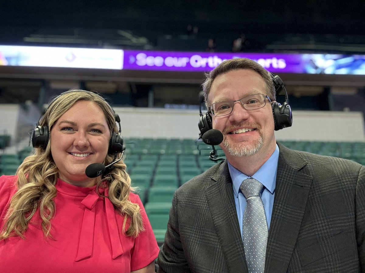 Back on the mic again alongside <a href="/ClaireDau/">Claire Dau</a> and <a href="/GregSteinerEMU/">Greg Steiner</a> as we bring you the wrap up of the MAC-SBC challenge as <a href="/EMUWBB/">EMU Women's Basketball</a> bring in <a href="/SouthAlabamaWBB/">South Alabama Women's Basketball 🏀</a>. Join us at 1pm on <a href="/ESPNPlus/">ESPN+</a>!