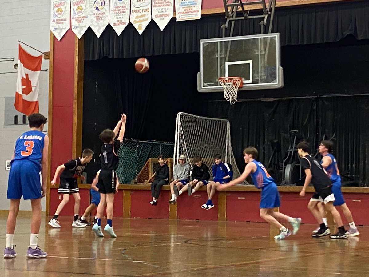 A win against Holy Trinity puts <a href="/mpipanthers/">MPI</a> into the championship at 4:30! <a href="/SportsMpi/">MPI Sports - Go Panthers Go!!</a> A big thanks to <a href="/mdjh/">MDJH</a> for hosting a great weekend of ball 🏀!