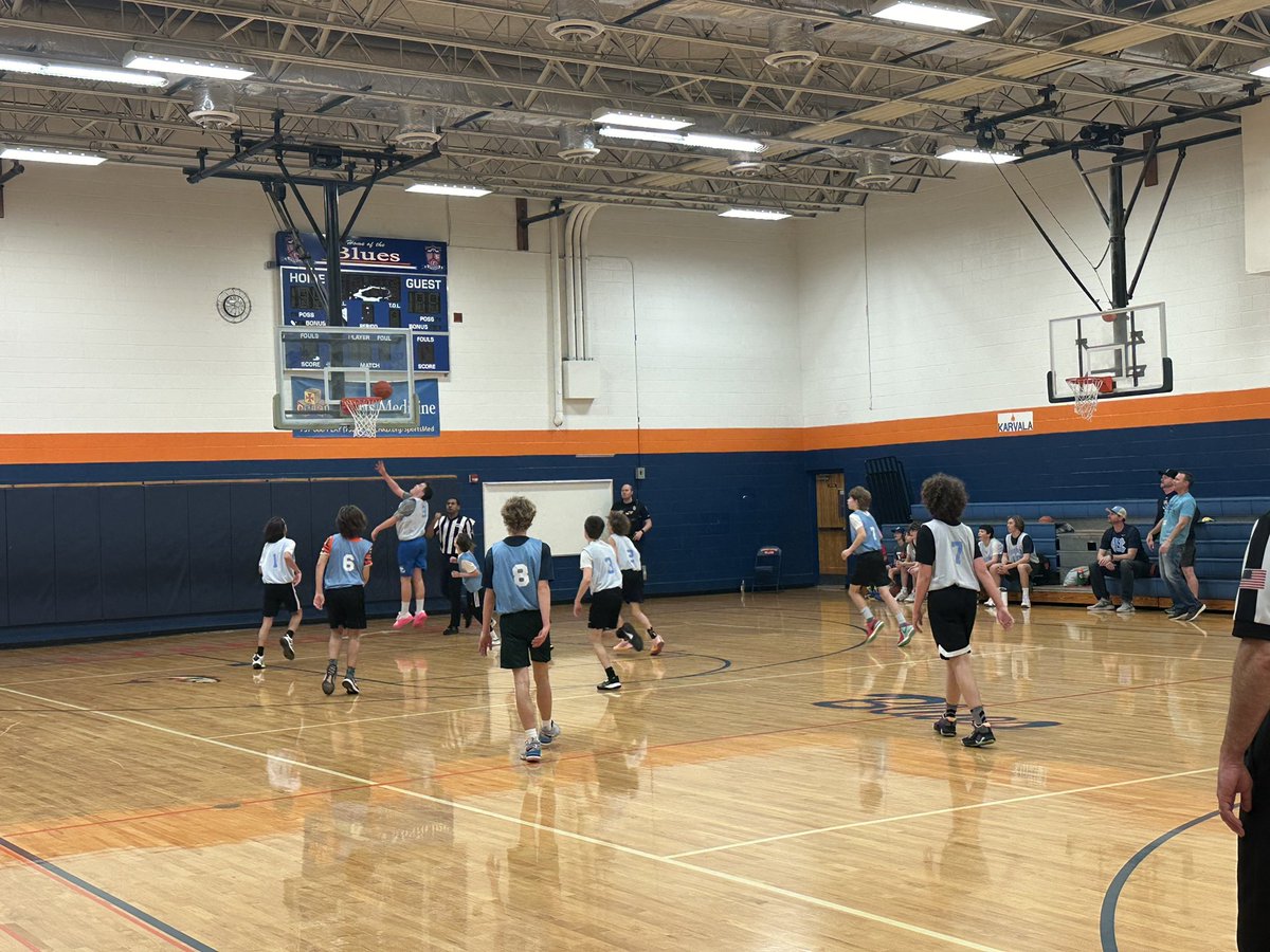 ProfeMaurice's tweet photo. Some of my kiddos invited me to their basketball game today! We didn’t win but they were pretty close! 🏀 #VBMS #seahawks https://t.co/FSEOEWK50S