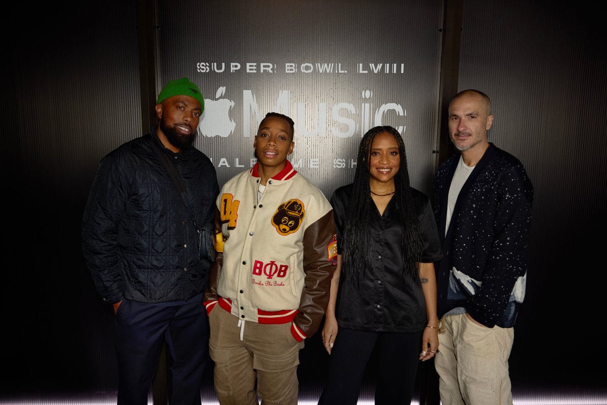 Apple Music (@applemusic) on Twitter photo #SBLVIII weekend rolls on. @Diplo, <a href="/E40/">E40 Mogul Entrepreneur</a>, <a href="/KillerMike/">Killer Mike</a>, and <a href="/Hit_Boy/">Hit-Boy</a> will all be live from Las Vegas, coming up on Apple Music 1. apple.co/LiveFromSBLVIII #SBLVIII weekend rolls on. @Diplo, <a href="/E40/">E40 Mogul Entrepreneur</a>, <a href="/KillerMike/">Killer Mike</a>, and <a href="/Hit_Boy/">Hit-Boy</a> will all be live from Las Vegas, coming up on Apple Music 1. apple.co/LiveFromSBLVIII