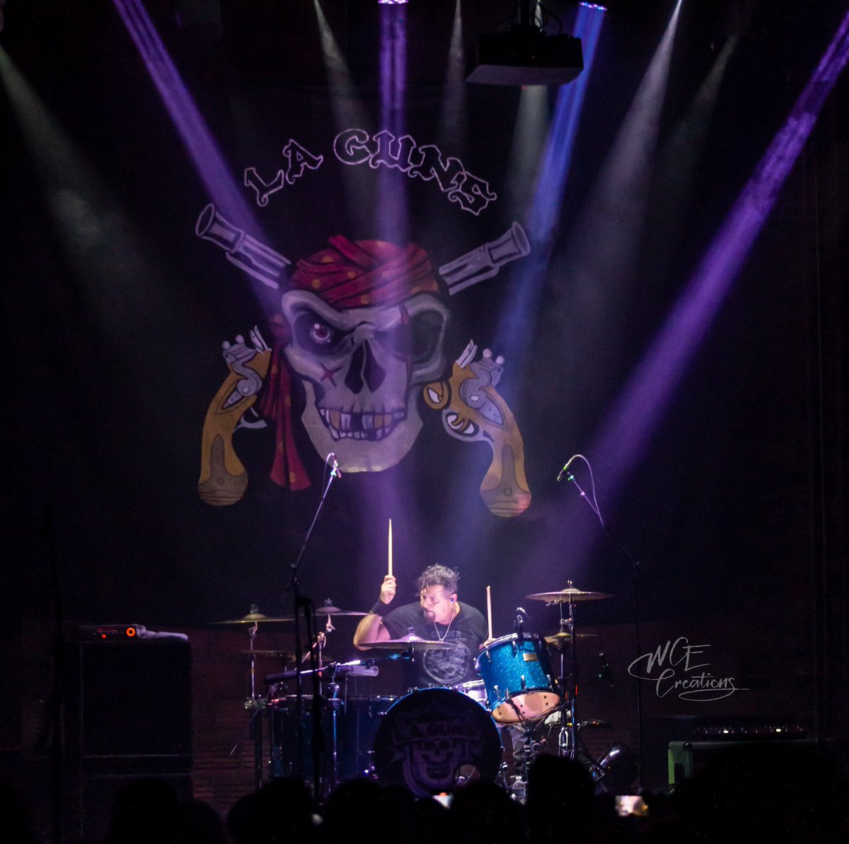 @sduncandrums solo time! 
#laguns #shawnduncan #drumsolo  #myphoto #wcecreations #wordscantexplain #canonphotography #concertphotography #livemusic #rocknroll #gigphotography #bandphotography @laguns