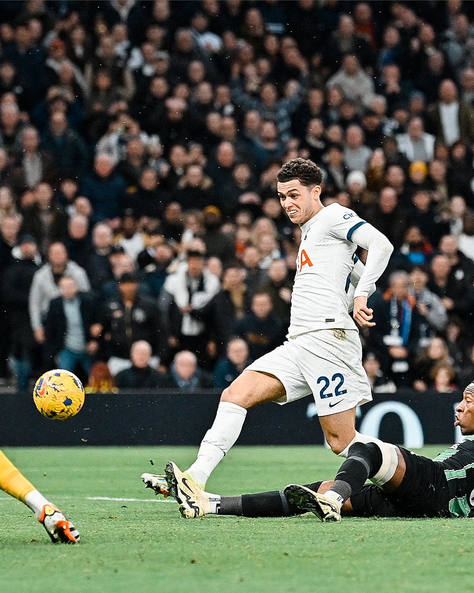 SpursOfficial's tweet photo. 90+6. https://t.co/nt7R06B10q