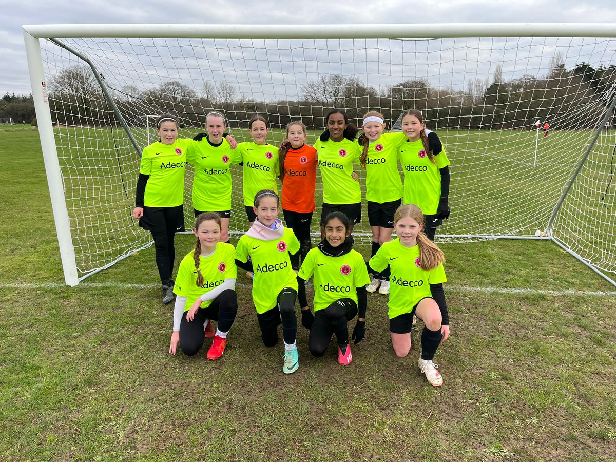 Byron Red Star FC 

Our u12 Panthers (current Yr6 or 7) who play in the Essex County Girls League (ECGL) are looking for a couple of players including a GK for next season.

They train Friday evenings (6-7pm) and play matches on Sundays.  

Please contact Mark on 07710 308902.