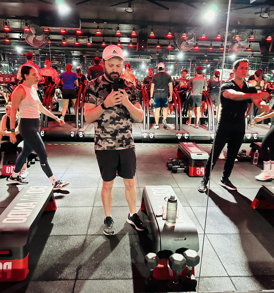 No todo son gorditas y tlacoyos. ¡Buen sábado ✌🏻! #commando