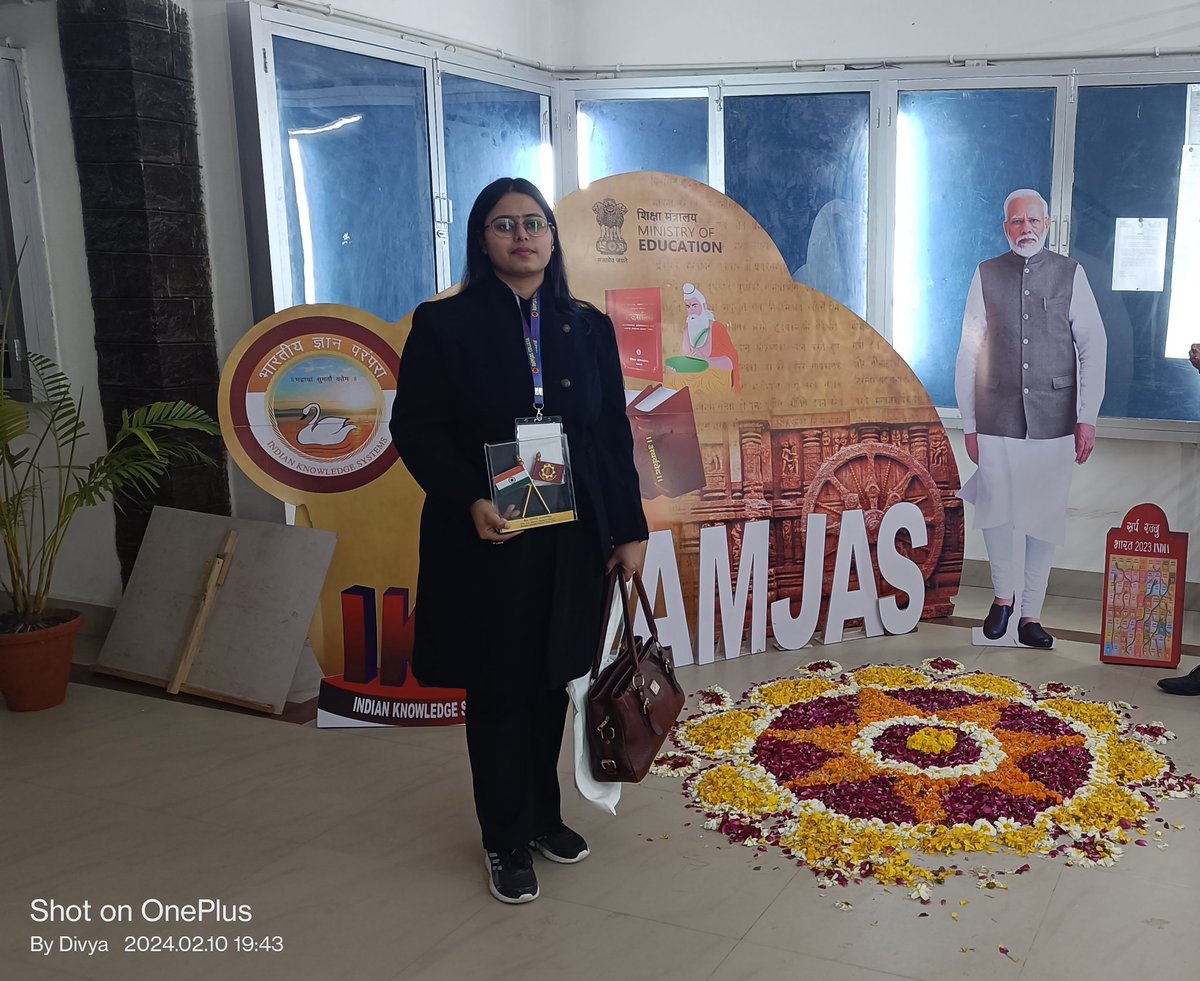 Being an alumni of Ramjas College is indeed a moment of pride! It's a prestigious institution with a rich history and a strong academic reputation.#ramjascollege #delhiuniversity
#Ramjasian #alumnimeet