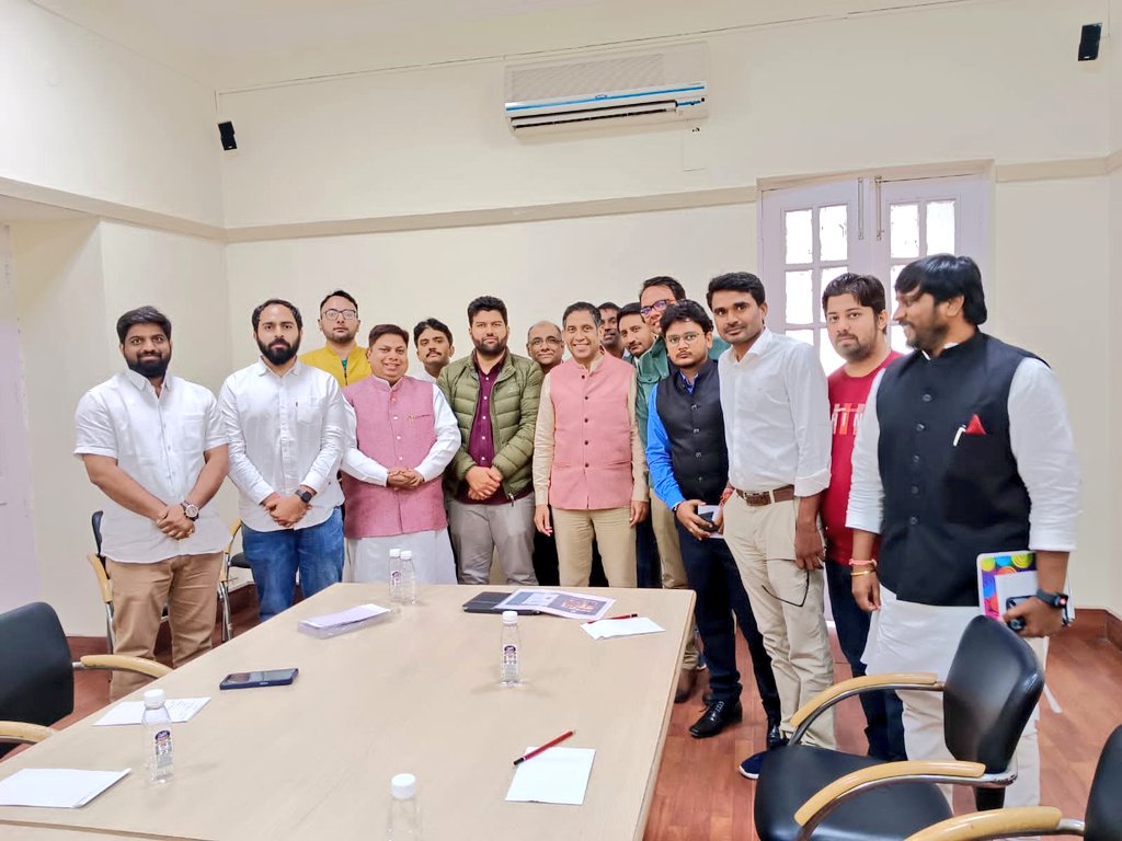 Ashish_HLA's tweet image. It was a delightful experience meeting new @ProfCong friends today under the able guidance of Hon. Chairman Praveen Sir @pravchak. One to One Interaction of the team mates with him was quite a learning exercise for all of us.
#ProfessionalsForProgress